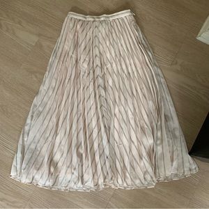 Banana Republic Flowy Skirt